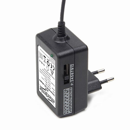 AC-DC ADAPTER univerzalni GEMBIRD, EG-MC-009 24W, 100-240V, 2A, 3,4.5,5,6,7.5,9,12V, set konektora - Image 7