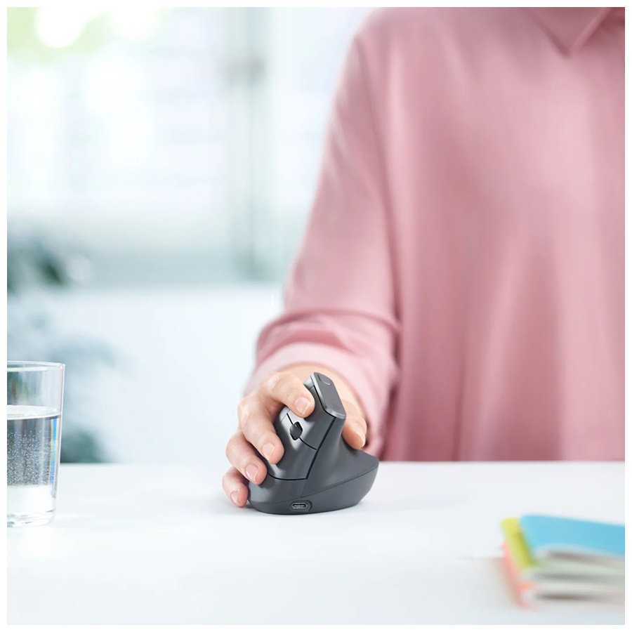 LOGITECH MX Vertical Wireless + Bluetooth Mouse - GRAPHITE, 910-005448 - Image 8
